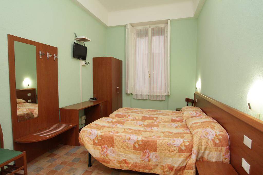 Hotel Barone Genua Rum bild